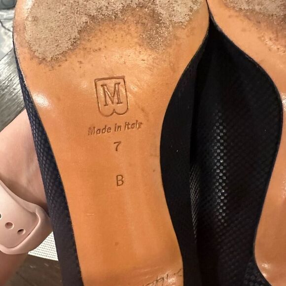 Bruno Magli Italy Vintage Black Textured Leather Low Heel Pumps all leather 7B - Picture 6 of 10